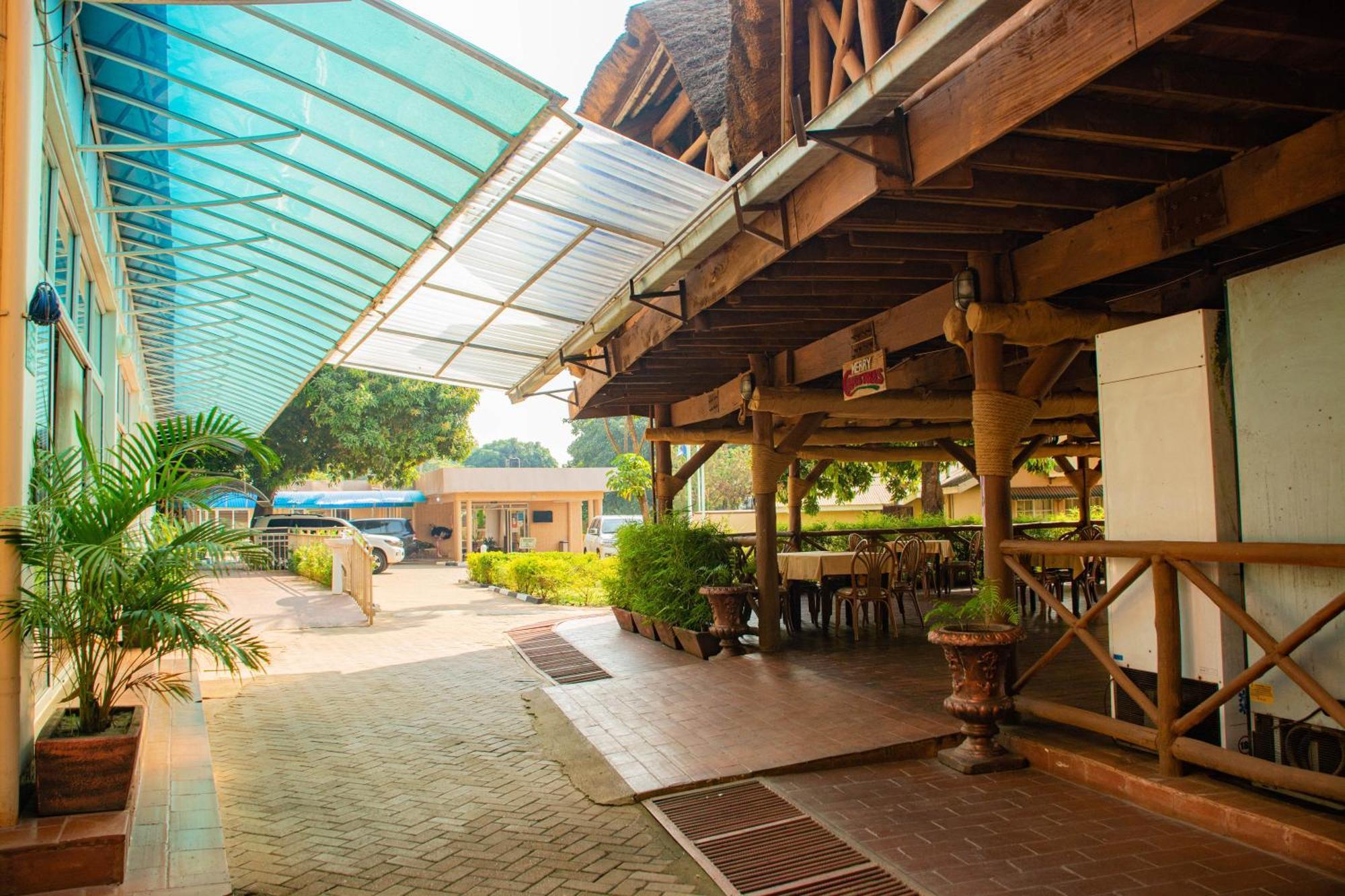 Bomah Hotel Limited Gulu Luaran gambar